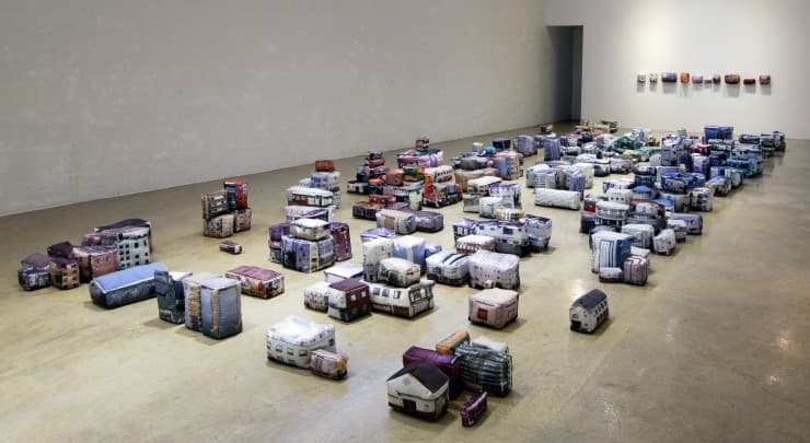 안희정 <Cube-sewing scape> Digital textile Print 가변설치 2010