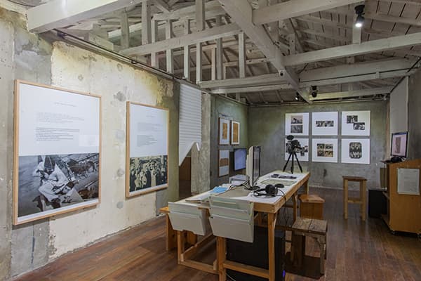 2015 풀 프로덕션 정은영 개인전《전환극장》전시컷 Photo by 김익현 ⓒ정은영, 아트 스페이스 풀