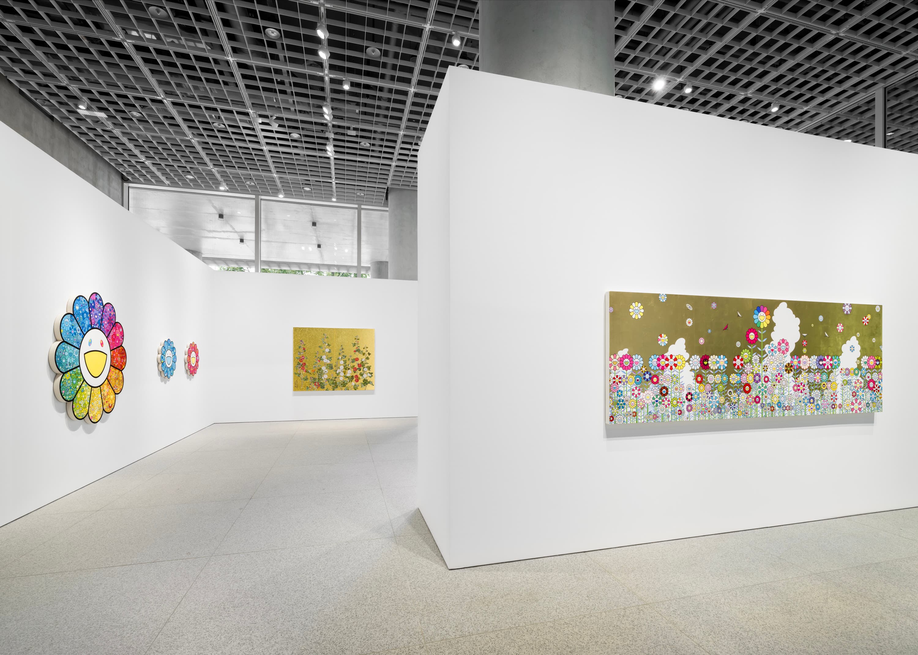 다카시 무라카미 개인전 《서울, 귀여운 여름 방학》 설치전경  ©2025 Takashi Murakami/Kaikai Kiki Co., Ltd. All Rights Reserved  사진: 전병철  Courtesy Gagosian